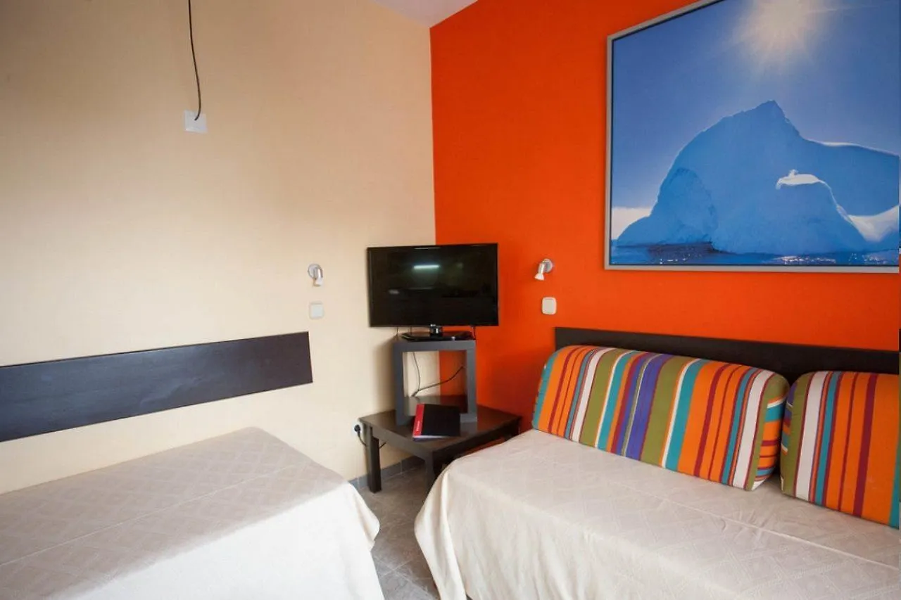 Апарт-отель Sol Lunamar Palmanova Apartamentos - Adults Only